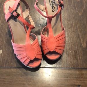 Candies Coral Wedges
